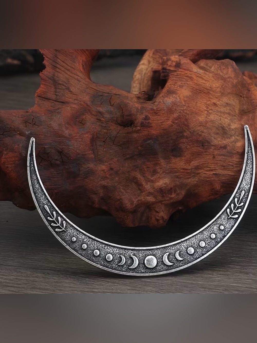 Crescent moon - Picture 10 of 12